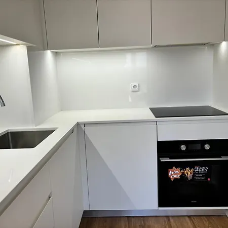 Ac, 2bedrooms Apt, Center 900m To Metro *