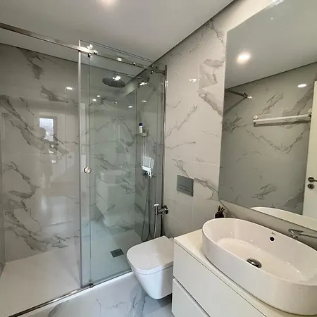 Ac, 2bedrooms Apt, Center 900m To Metro *