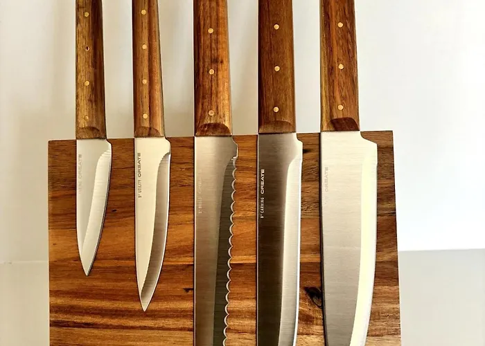 Ac, 2bedrooms Apt, Center 900m To Metro Apartament